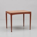 1111 9460 LAMP TABLE